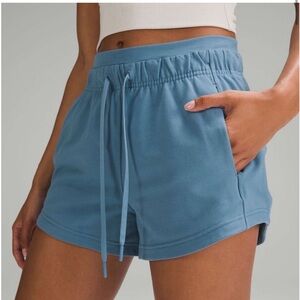 Lululemon Inner Glow Short Utility Blue Size 4
